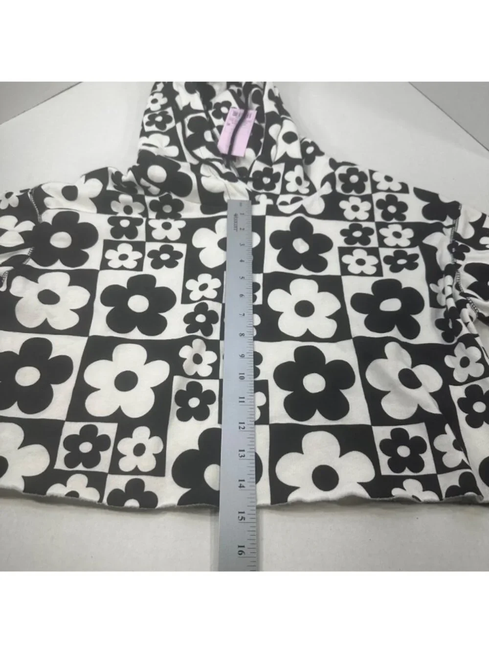Wild Fable Women's Size Small Hoodie Cropped Black White Floral Squares New - Picture 7 of 14